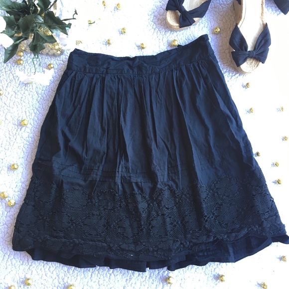 Anthropologie Dresses & Skirts - Odille Anthropologie Black LaceRuffle Lined Skirt